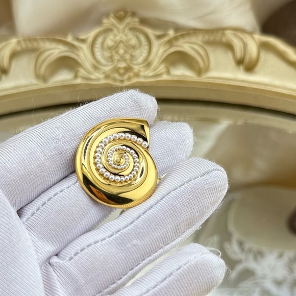 Gold Spiral Shell Earrings with Imitation Pearls – PVD Real Gold Plated - Picture 14 of 16